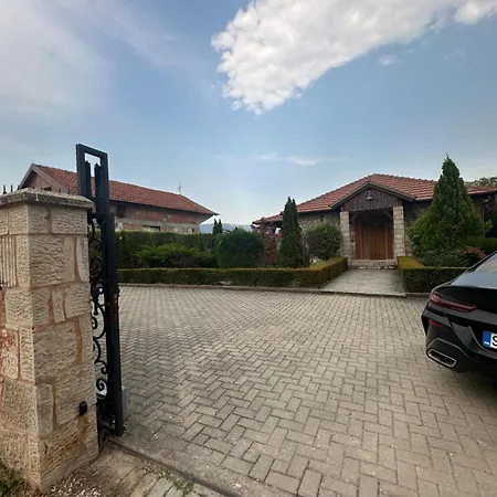 Gucci Private Pool Billiard And Garden Prázdninový dům *