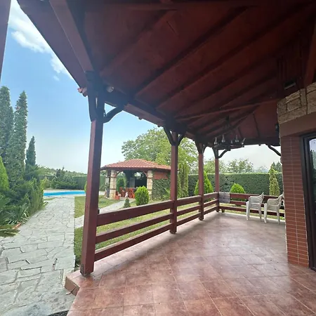 Gucci Private Pool Billiard And Garden